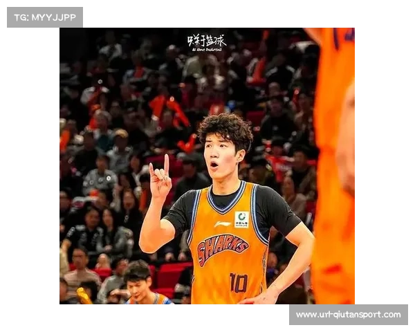 偰李永炜从得分后卫转型控卫，俱乐部杯9助攻展现组织才华